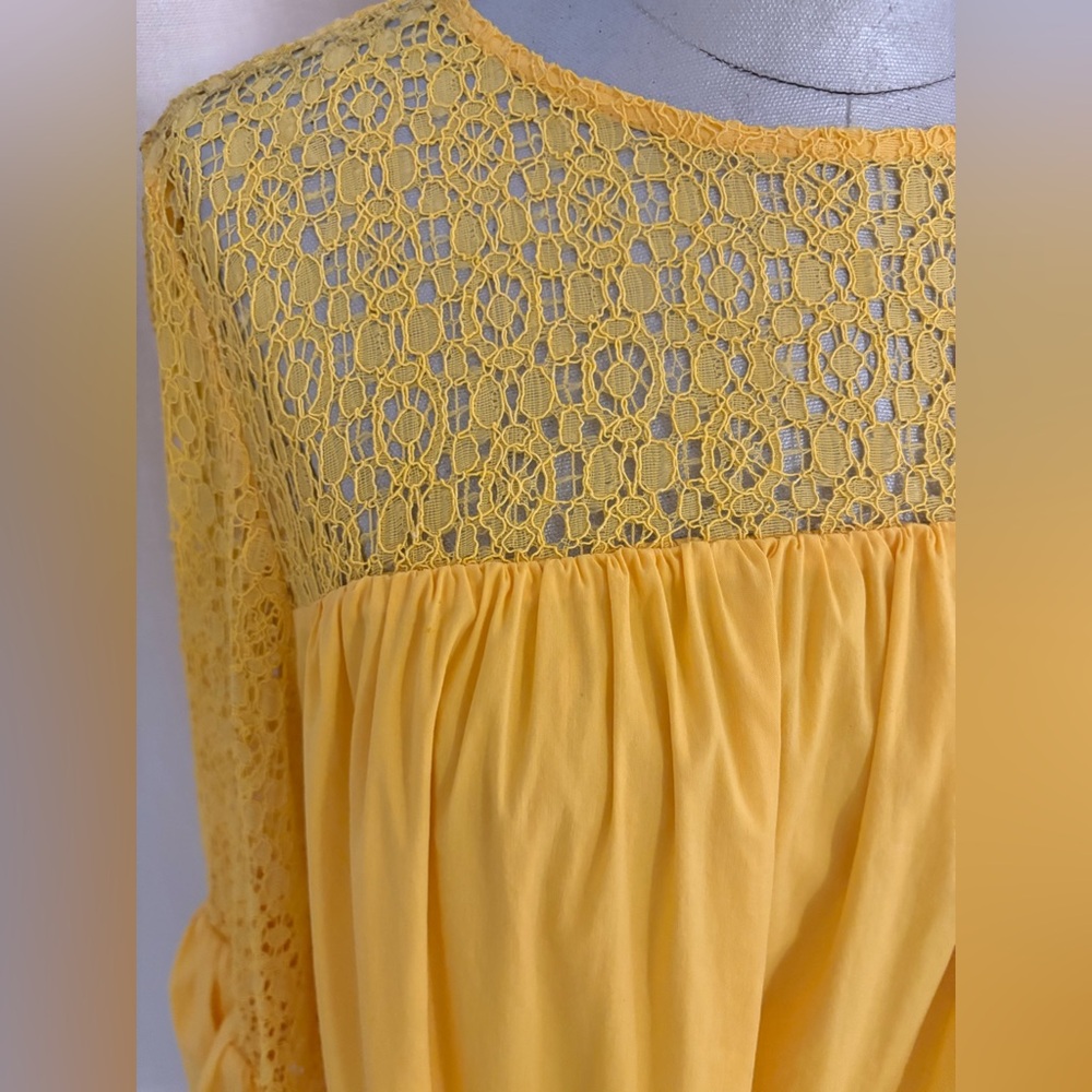 Draper James x ELOQUII Lace Yoke Shift Dress in Sunshine Yellow | Size 14 - Picture 9 of 11